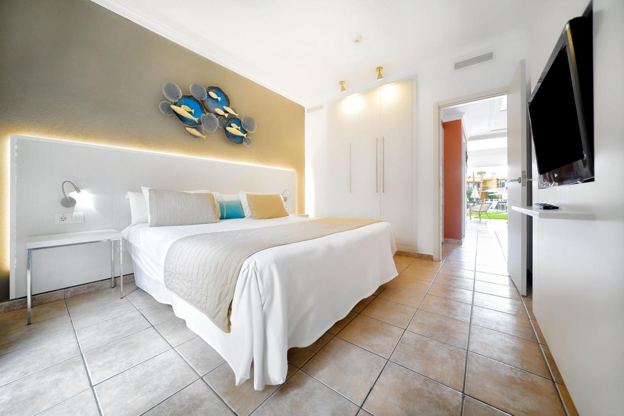 Bull Vital Suites & Spa Boutique Hotel - Only Adults Playa del Inglés Esterno foto